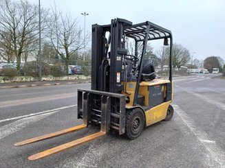 Carrello elevatore frontale a 4 ruote Caterpillar EP25K
