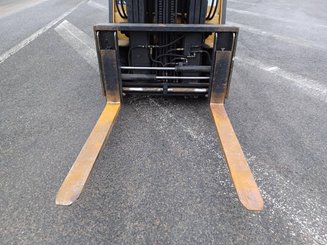 Carrello elevatore frontale a 4 ruote Caterpillar EP25K