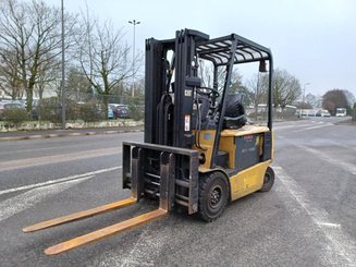 Carrello elevatore frontale a 4 ruote Caterpillar EP25K - 1