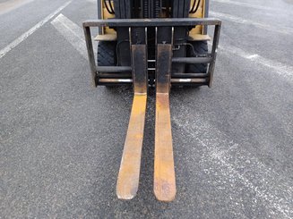 Carrello elevatore frontale a 4 ruote Caterpillar EP25K - 4