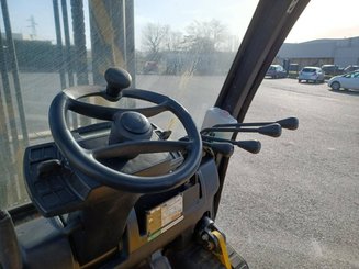 Carrello elevatore frontale a 4 ruote Yale GDC70VX