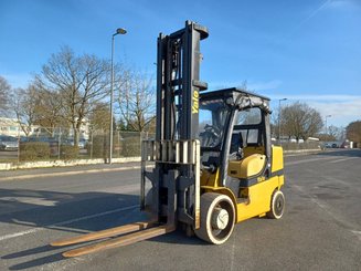 Carrello elevatore frontale a 4 ruote Yale GDC70VX