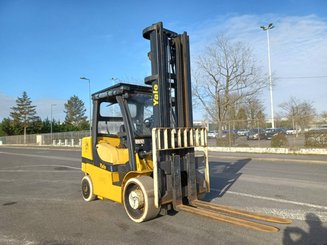 Carrello elevatore frontale a 4 ruote Yale GDC70VX