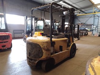 Carrello elevatore frontale a 4 ruote Caterpillar EP35K - 2