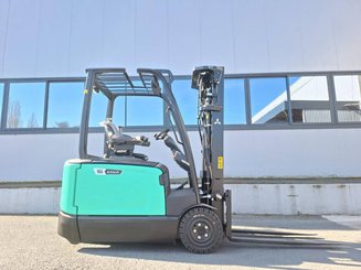 Carrello elevatore frontale a 3 ruote Mitsubishi FB16N2T
