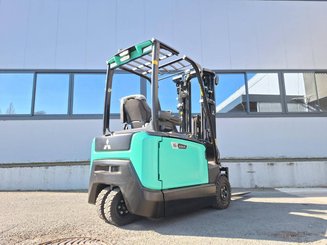 Carrello elevatore frontale a 3 ruote Mitsubishi FB16N2T