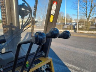 Carrello elevatore frontale a 4 ruote Caterpillar GC45K SWB