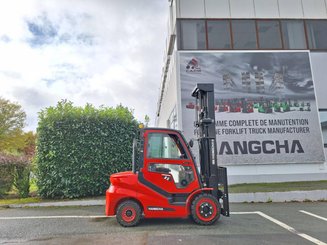 Carrello elevatore frontale a 4 ruote Hangcha XF35D-2