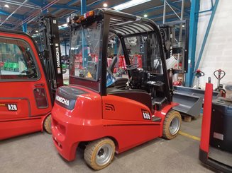 Carrello elevatore frontale a 4 ruote Hangcha A4W35