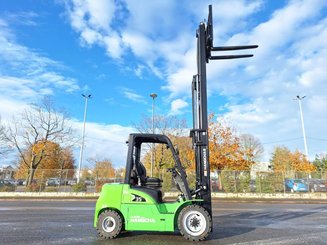 Carrelli elevatori elettrici Hangcha XE35Hi (CPD35-XEY2H1-SI)