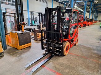 Carrello elevatore frontale a 4 ruote Hangcha XF25G-2