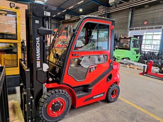 Carrello elevatore frontale a 4 ruote Hangcha XF25G-2