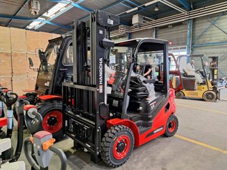 Carrello elevatore frontale a 4 ruote Hangcha XF25G-2