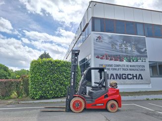 Carrello elevatore frontale a 4 ruote Hangcha XF35G-2