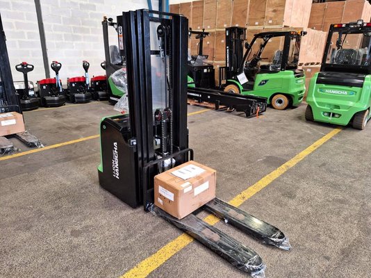 Stoccatori guida in accompagnamento Hangcha CDD16-AC2-I - 1