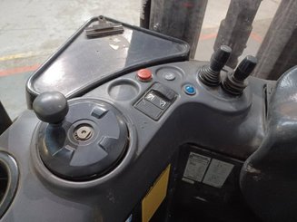 Stoccatori con pedana Caterpillar NSR16N
