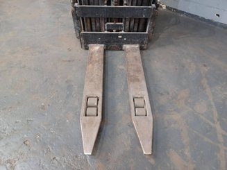 Stoccatori con pedana Caterpillar NSR16N