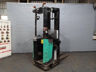 Stoccatori con pedana Caterpillar NSR20N