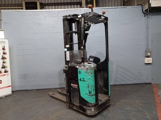 Stoccatori con pedana Caterpillar NSR20N