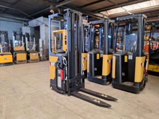 Stoccatori con pedana Caterpillar NSR16N