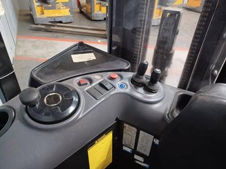 Stoccatori con pedana Caterpillar NSR16N