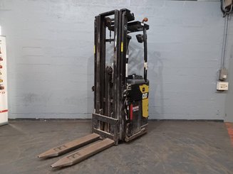 Stoccatori con pedana Caterpillar NSR20N