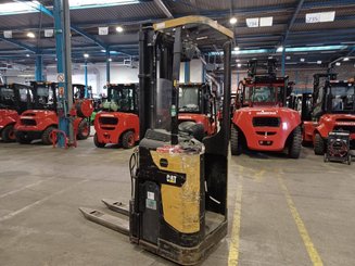 Stoccatori con pedana Caterpillar NSR16N