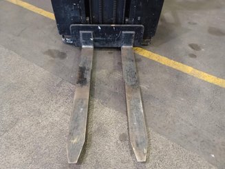 Carrelli commissionatori combinato Caterpillar NOH10N