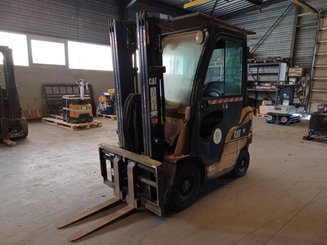 Carrello elevatore frontale a 4 ruote Caterpillar GP18N2 - 1