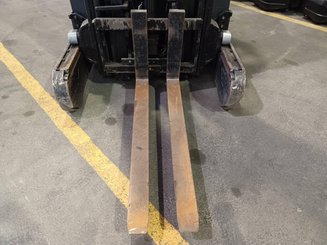 Carrelli retrattili Caterpillar NR14NH