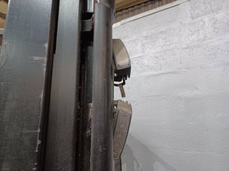 Carrelli retrattili Caterpillar NR16N2