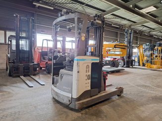Carrelli retrattili Nissan UHD250DTFVRF480