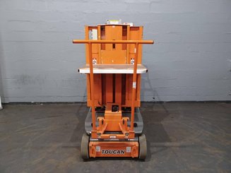 Navicella a gruppo di sollevamento verticale JLG TOUCAN DUO