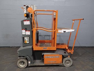 Navicella a gruppo di sollevamento verticale JLG TOUCAN DUO