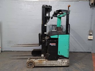 Carrelli retrattili Caterpillar NR16N