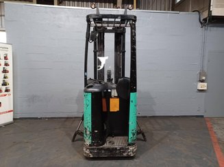 Stoccatori con pedana Caterpillar NSR16N