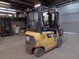 Carrello elevatore frontale a 4 ruote Caterpillar EP25K-PAC - 2