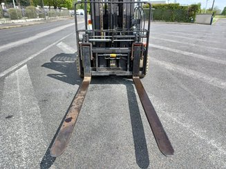 Carrello elevatore frontale a 4 ruote Heli CPD50