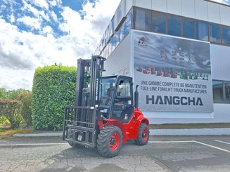 Carrelli elevatori fuoristrada Hangcha TT25-4