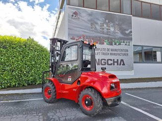 Carrelli elevatori fuoristrada Hangcha TT25-4