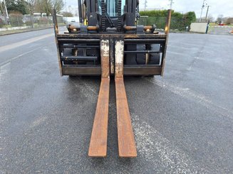 Carrello elevatore frontale a 4 ruote Yale GDP140EC - 6