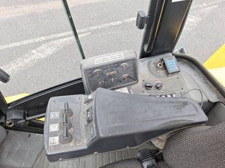 Carrello elevatore frontale a 4 ruote Yale GDP140EC - 8