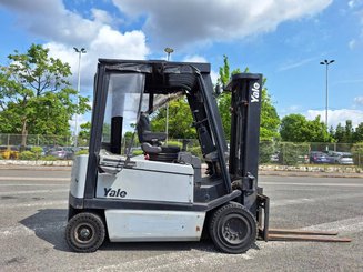 Carrello elevatore frontale a 4 ruote Yale ERP30 - 4