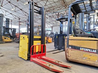 Stoccatori con pedana Hyster S1.5S
