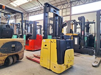Stoccatori con pedana Hyster S1.5S