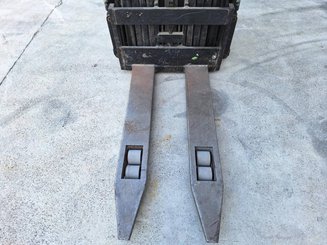 Stoccatori con pedana Caterpillar NSR16N