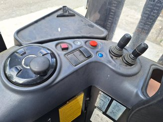 Stoccatori con pedana Caterpillar NSR20N