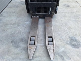 Stoccatori con pedana Caterpillar NSR20N
