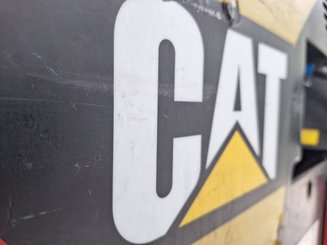 Stoccatori con pedana Caterpillar NSR20N