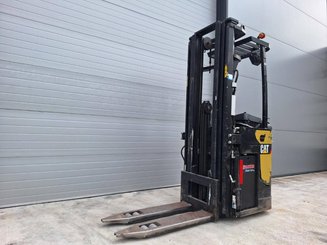 Stoccatori con pedana Caterpillar NSR20N